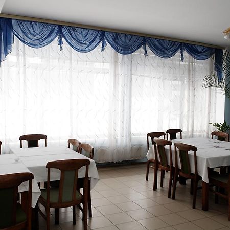 Saturn Hotel Київ Екстер'єр фото