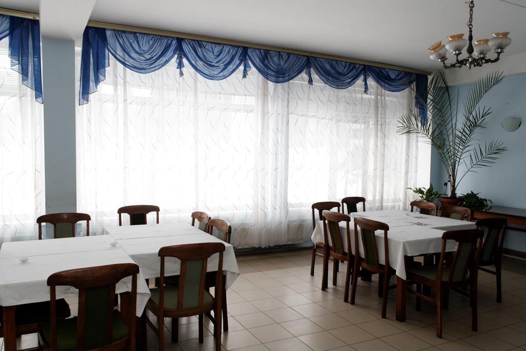 Saturn Hotel Київ Екстер'єр фото